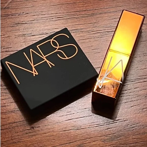 New! NARS Bronzer & lip balm giftset - Picture 3 of 15